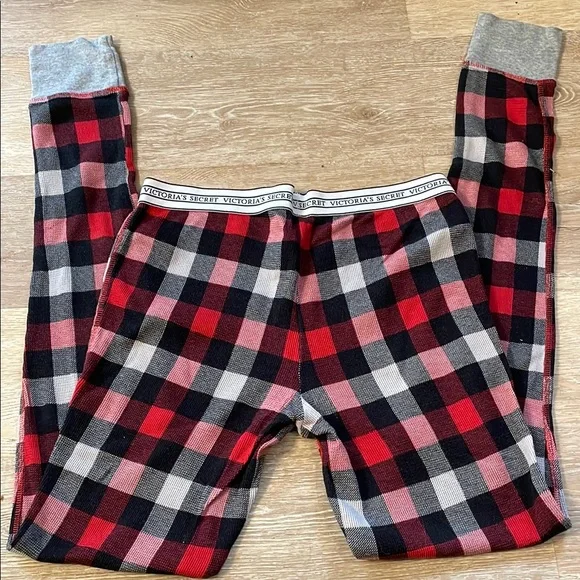 Victoria’s Secret Plaid Pajamas Set Red and Black - Picture 4 of 5